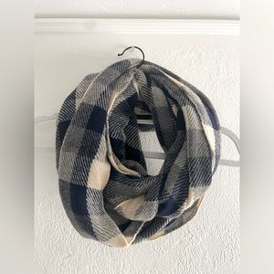 Women’s Knit Infinity Scarf; Blue and Crème color